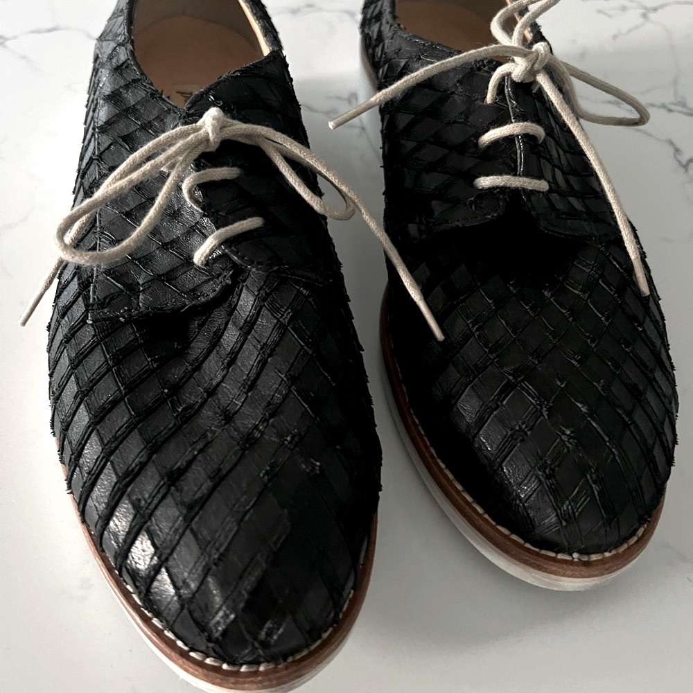 Women’s Paul Green shoes size 8